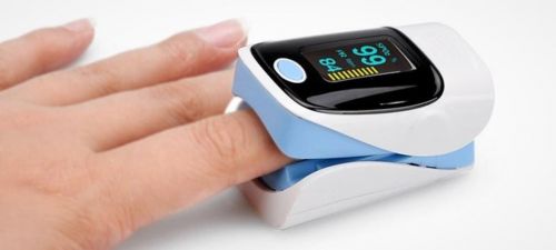 Saturimetro Fingertip Pulse Oximeter Saturimetro Fingertip Pulse Oximeter